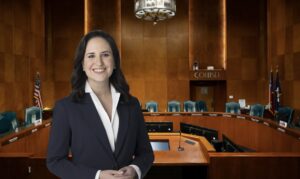 Alejandra Salinas tras ganar la elección del Concejo Houston con alta participación ciudadana y respaldo electoral