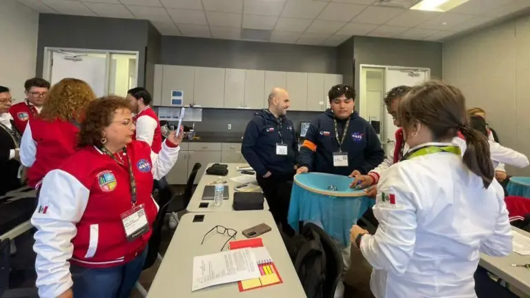 Docentes mexicanos en la NASA participan en conferencia educativa en Houston para fortalecer programas STEM en Hidalgo
