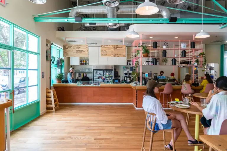 Joya culinaria en Houston con cocina tailandesa auténtica en Street to Kitchen reconocida por Michelin en Texas