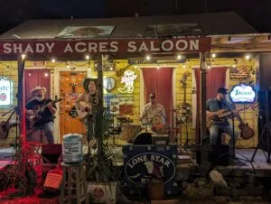 bares country en Houston con música en vivo, baile texano y ambiente honky tonk tradicional