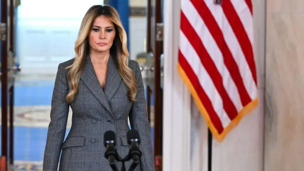 Melania Trump durante declaración pública sobre el caso Epstein en Estados Unidos