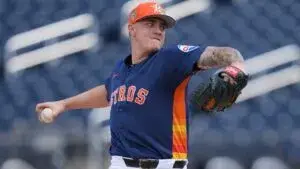 Hunter Brown lanzador de Astros en Houston durante juego antes de lesión en el hombro que lo lleva a lista de incapacitados