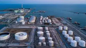 ALT de imagen Reuters revela investigación contra empresa de Houston por contrabando de combustible
