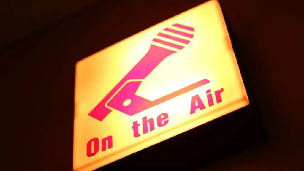 KSTA 1000 AM tras finalizar transmisiones después de más de 75 años de radio comunitaria en Texas