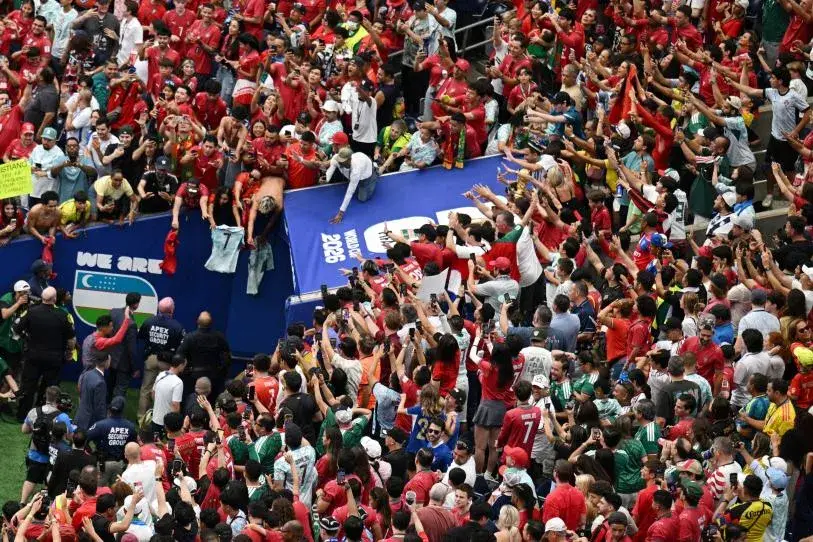 Aficionados mexicanos toman Houston y sorprenden en partido de Cristiano Ronaldo