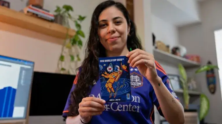 Stephanie Leal presenta el póster de Houston inspirado en su historia migrante y el Mundial 2026