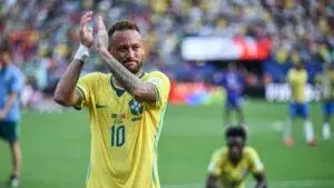 Neymar Jr emocionado tras anunciar su retiro de la selección de Brasil después del Mundial 2026