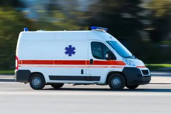 Ambulancia robada en Houston fue recuperada después de una persecución y el arresto de un sospechoso.