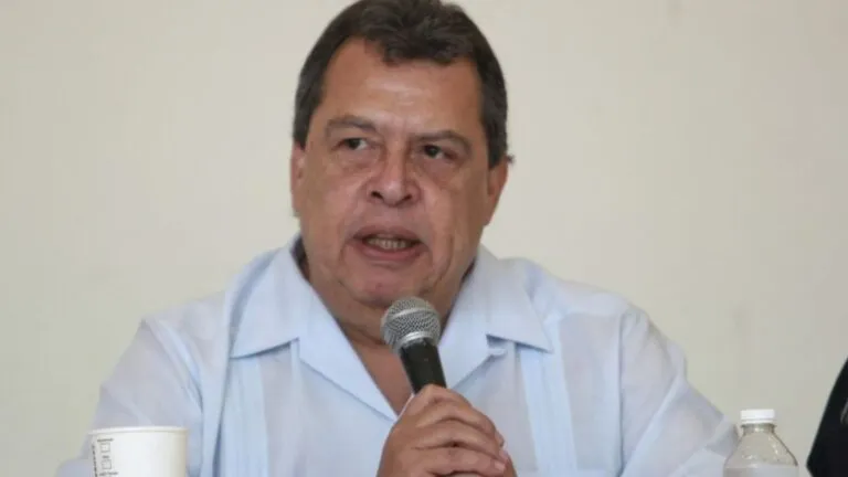 Ángel Aguirre detenido por el caso Ayotzinapa y señalado por presunto ocultamiento de evidencias sobre los 43 normalistas