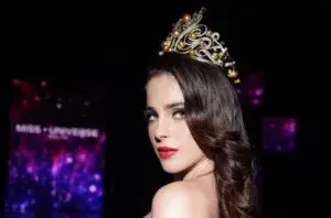 Fátima Bosch quedó inmortalizada en un mural de Teapa, Tabasco, como homenaje a la Miss Universo México 2025.