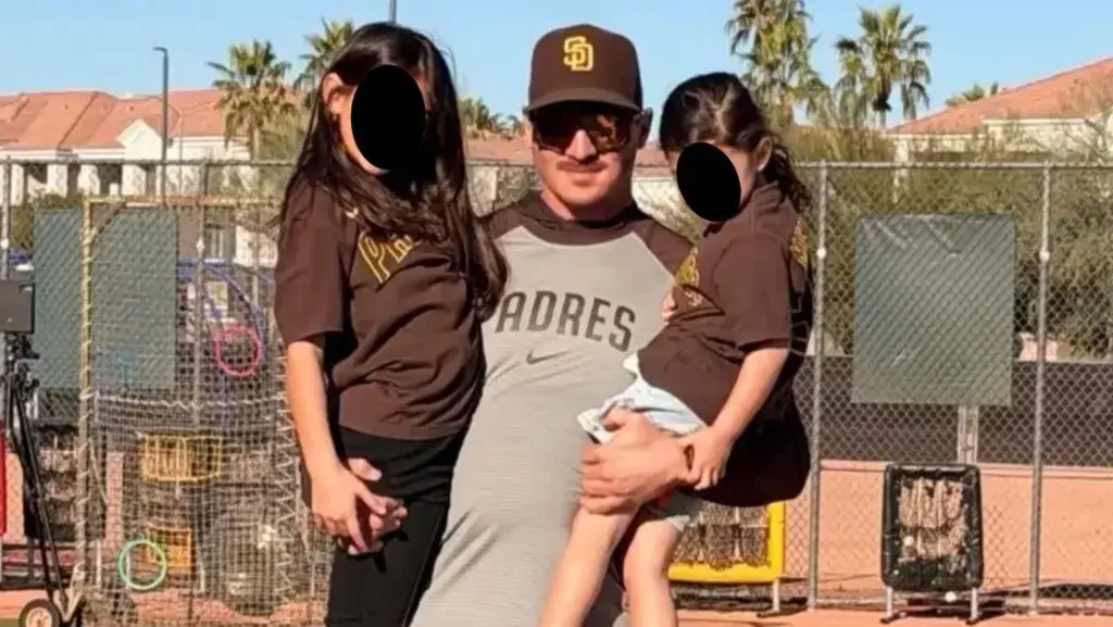 Oswaldo Pirela permanece bajo custodia migratoria tras su detención durante un viaje de trabajo en El Paso