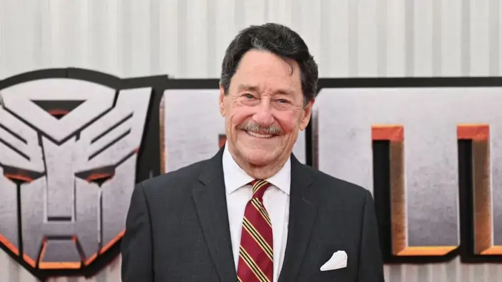 Peter Cullen, actor canadiense y legendaria voz original en inglés de Optimus Prime en Transformers, murió a los 85 años.