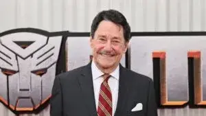 Peter Cullen, actor canadiense y legendaria voz original en inglés de Optimus Prime en Transformers, murió a los 85 años.