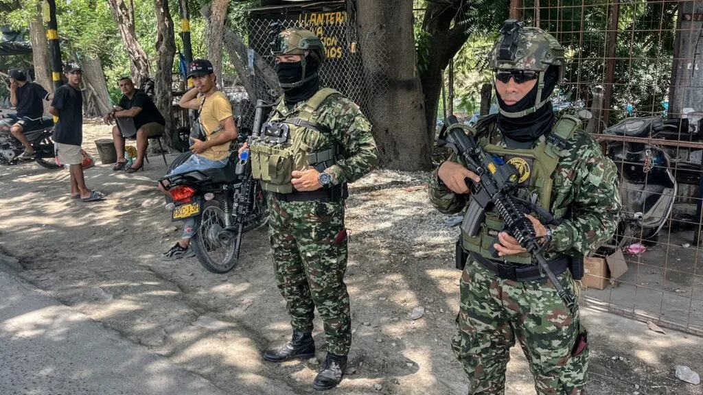 Santa Marta permanece bajo tensión después de un paro armado que afectó el comercio, la movilidad y el turismo